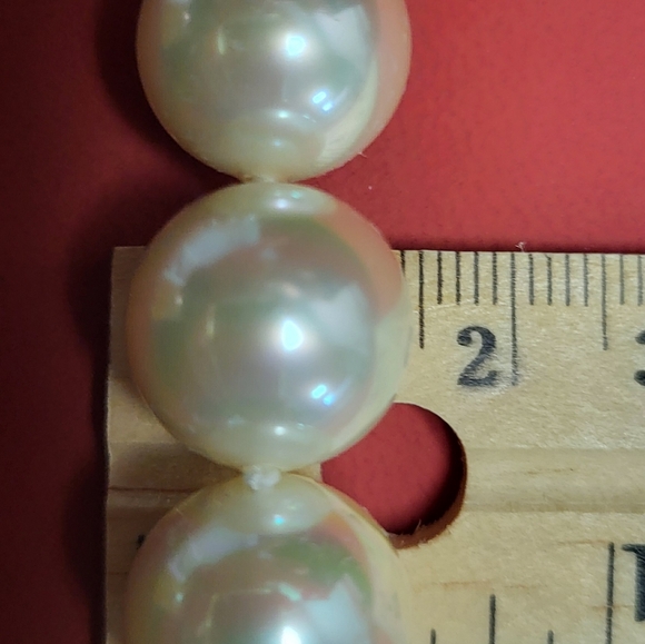 Majorica Single Strand Handmade Pearl Necklace - Picture 8 of 9